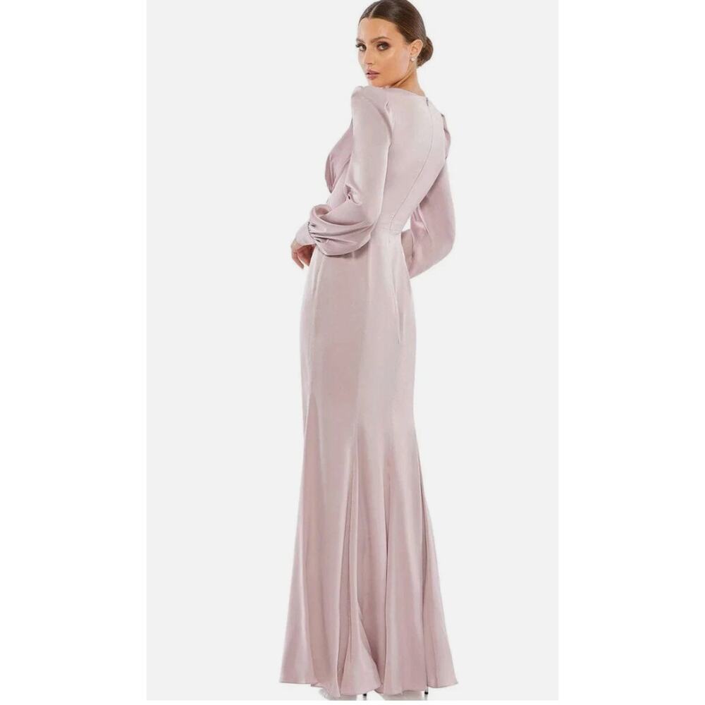 New with Tags IEENA Mac Duggal Dress 12 Blush Satin V Neck Formal Gown - Picture 3 of 16